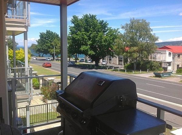 Taupo Vista - Taupo Apartment エクステリア 写真